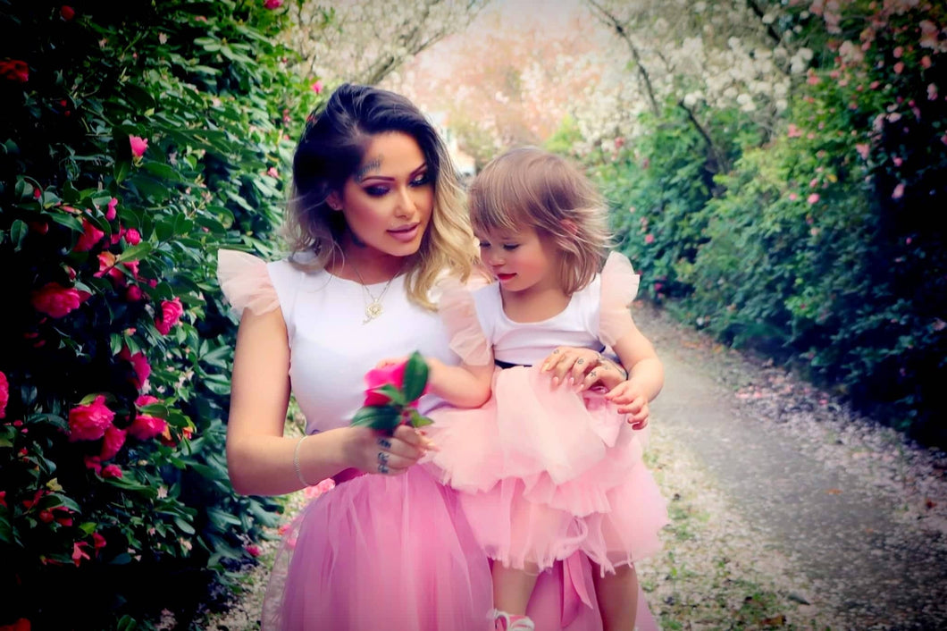 Mother & Daughter Family Photo Shoot